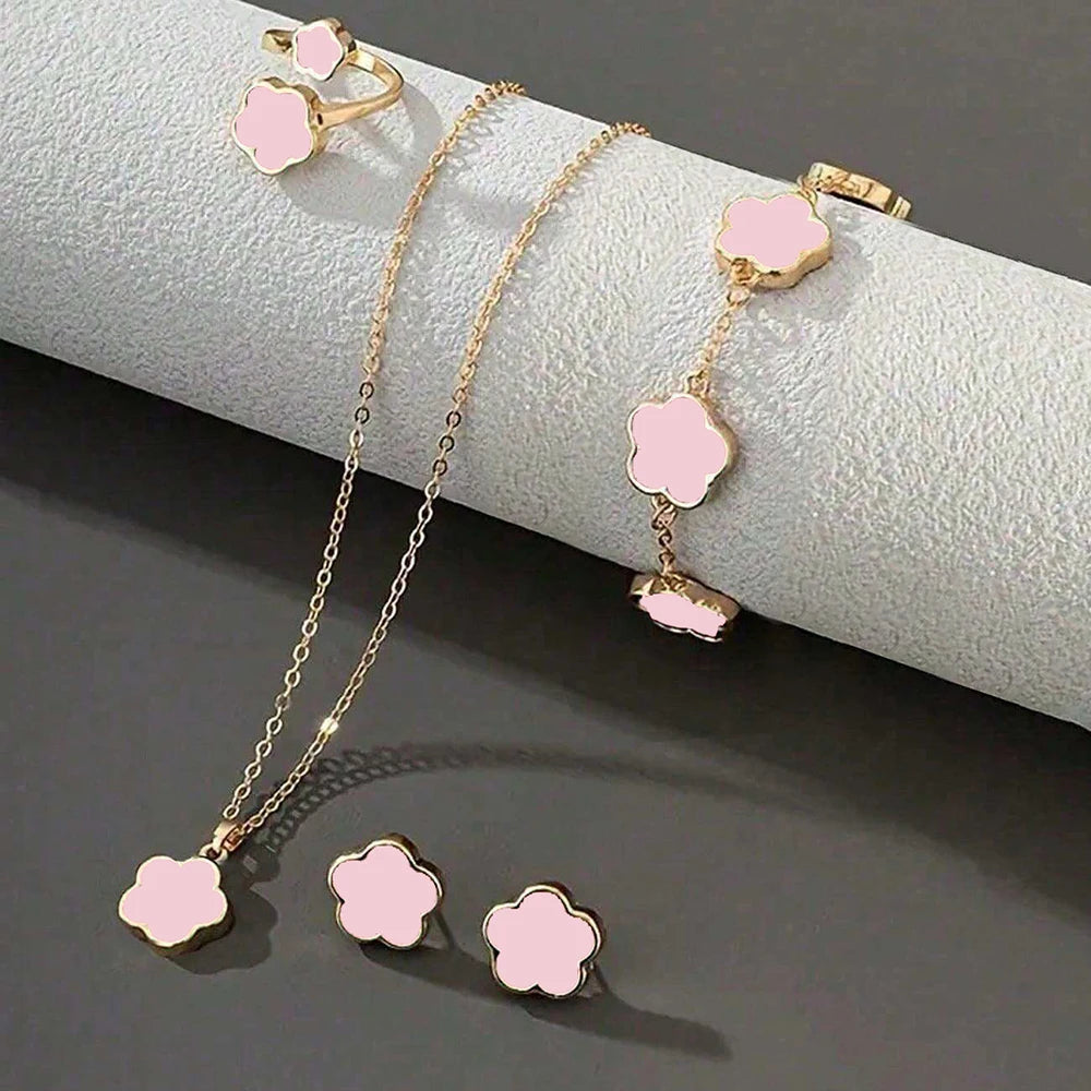 Five-leaf Clover Bracelet Earrings Necklace Three-piece set for woman Stylish Accessories Party Jewelry