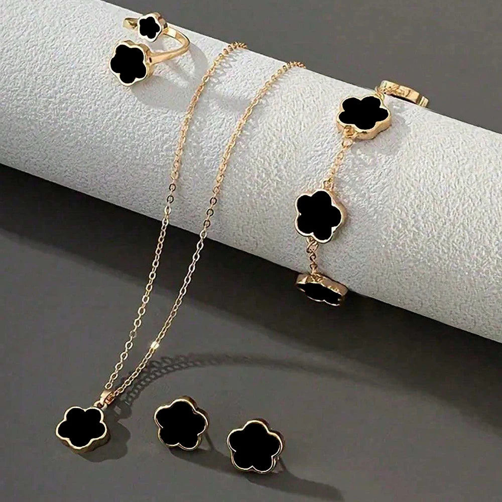 Five-leaf Clover Bracelet Earrings Necklace Three-piece set for woman Stylish Accessories Party Jewelry