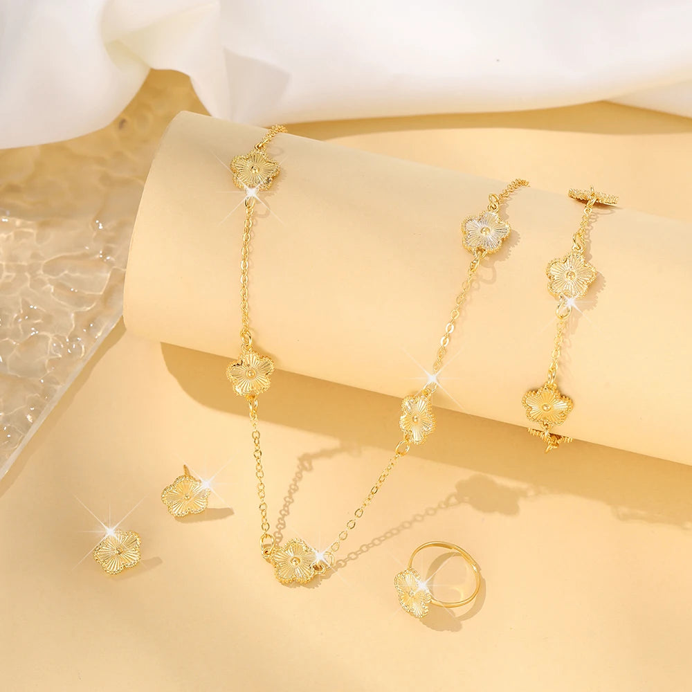 Five-leaf Clover Bracelet Earrings Necklace Three-piece set for woman Stylish Accessories Party Jewelry